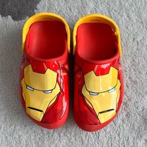 Kids' Crocs Fun Lab Iron Man Lights Clog Big Kids Size J 3